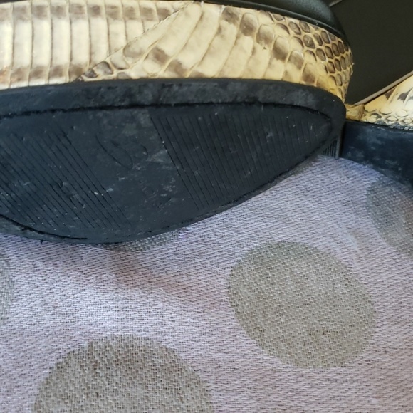 B Makowsky Snakeskin Wedge Ankle Booties - Picture 5 of 6